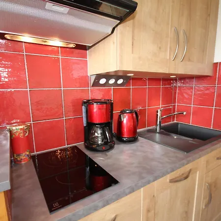 - Renove 4 Personnes Avec Garage Apartment